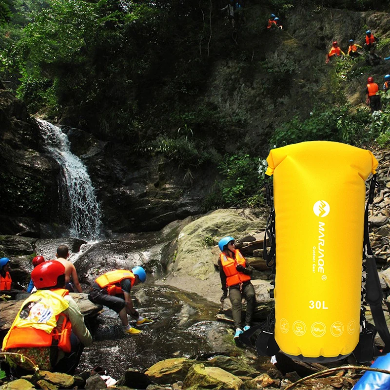 حقيبة السباحة المهنية ، نفخ ال - مراجعة Snorkel Dry Top وسعره