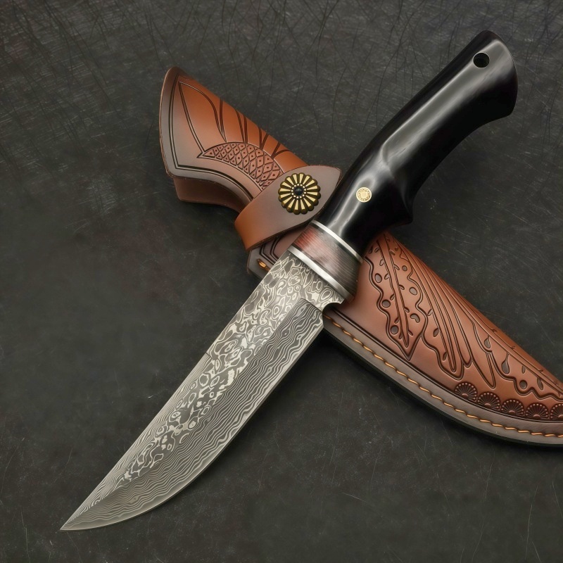 دمشق VG10 في الهواء الطلق صلاب - مراجعة Dive Knife Titanium وسعره